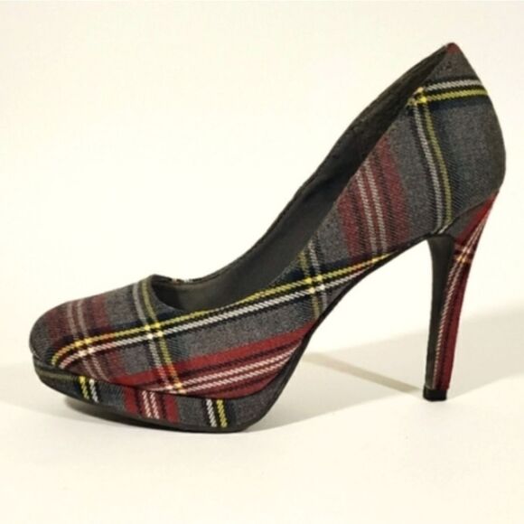 FIONI ROUND TOE SLIP-ON STYLE HIGH HEEL STILETTOS PUMP - Picture 16 of 16